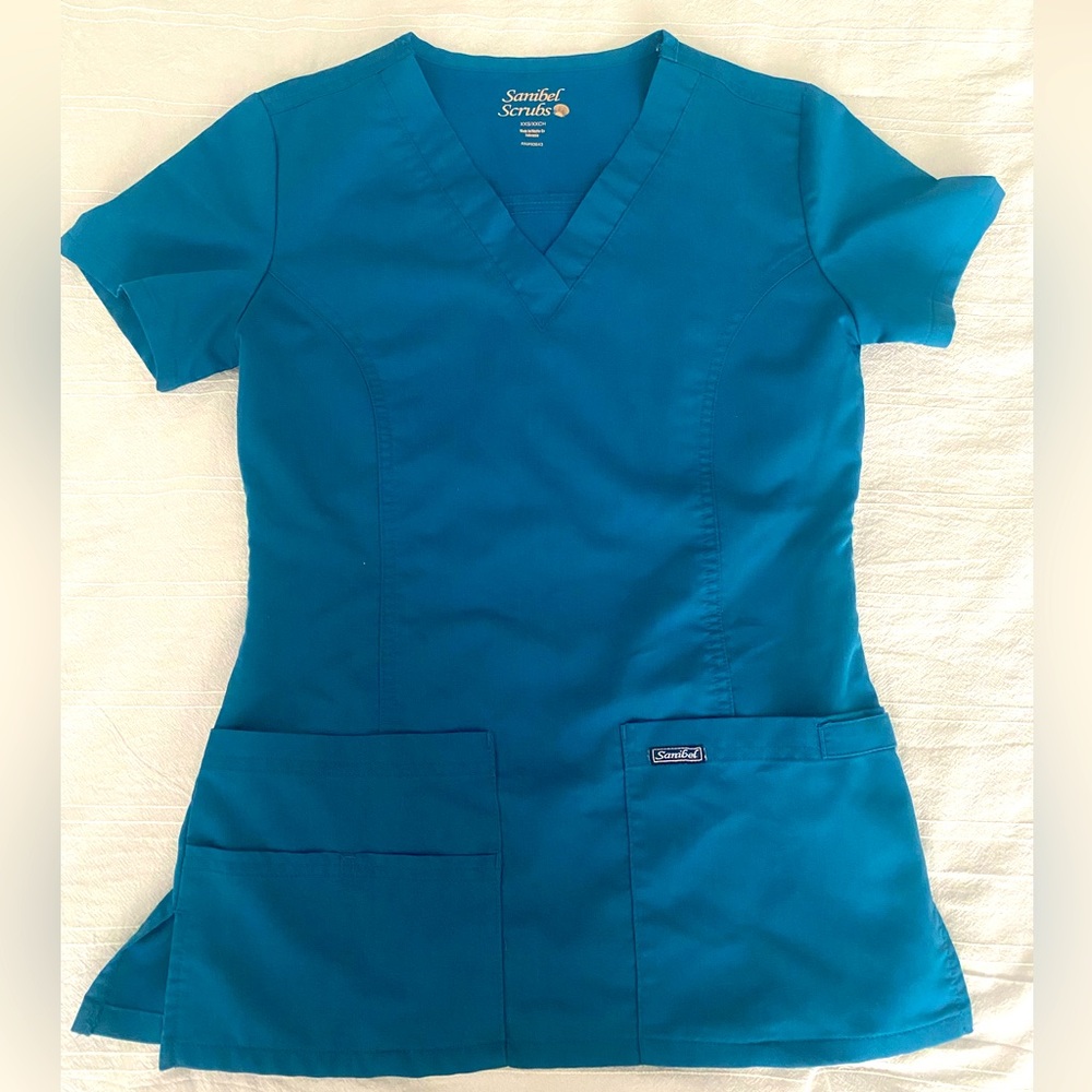 Sanibel Scrub top
